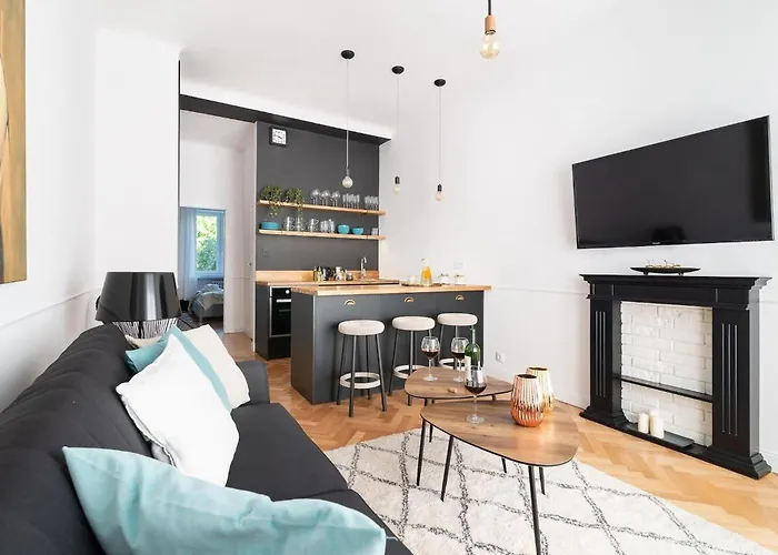 Marszalkowska Elegant Apartment With A Balcony Warsaw Center By Rent Like Home