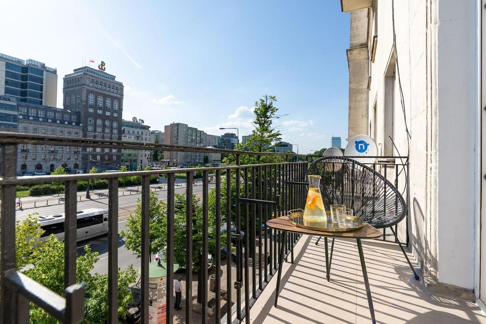 Apartment Marszalkowska Elegant With A Balcony Center By Rent Like Warschau
